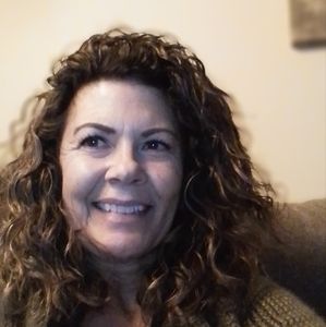 Meet your Posher, Martee